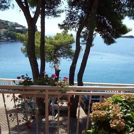Captain'S Villa Apartment *