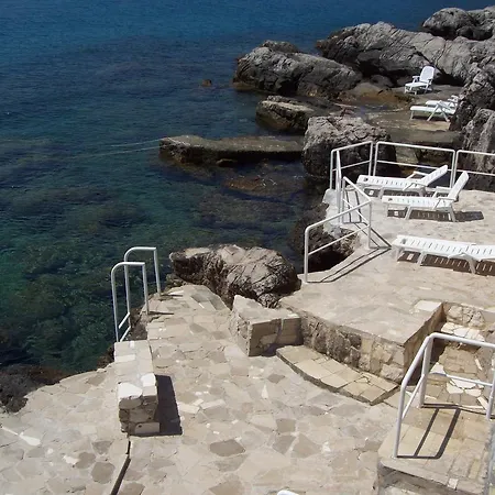 Captain'S Villa Apartment